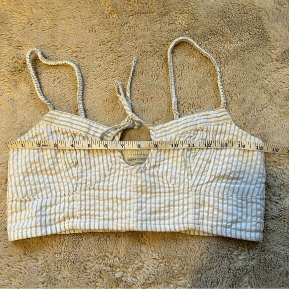 Urban Outfitters striped seersucker crop top - Picture 5 of 6